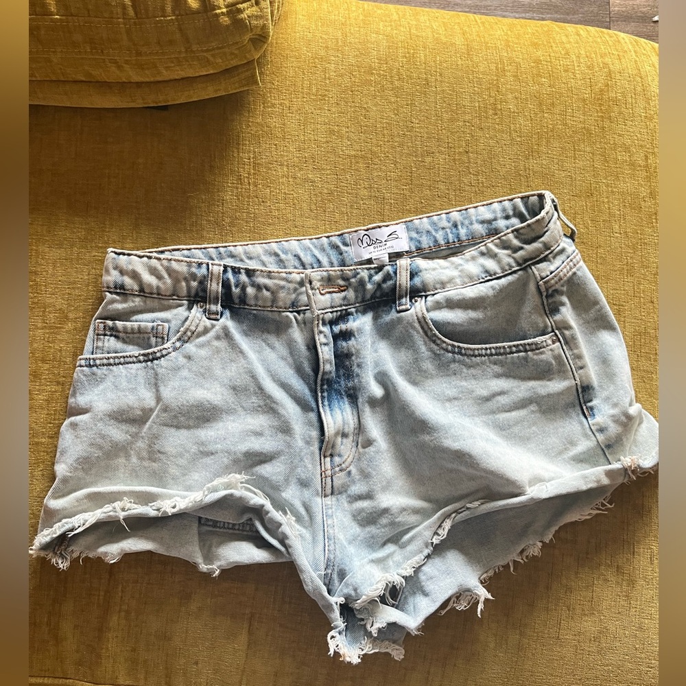 asos light blue jean shorts